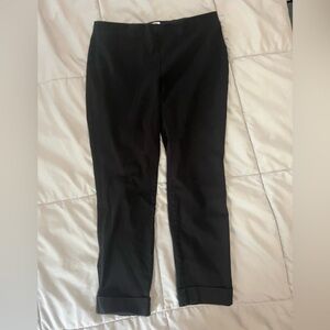 J. Jill Size 6 stretch black mid-rise‎ cuffed straight capri pants